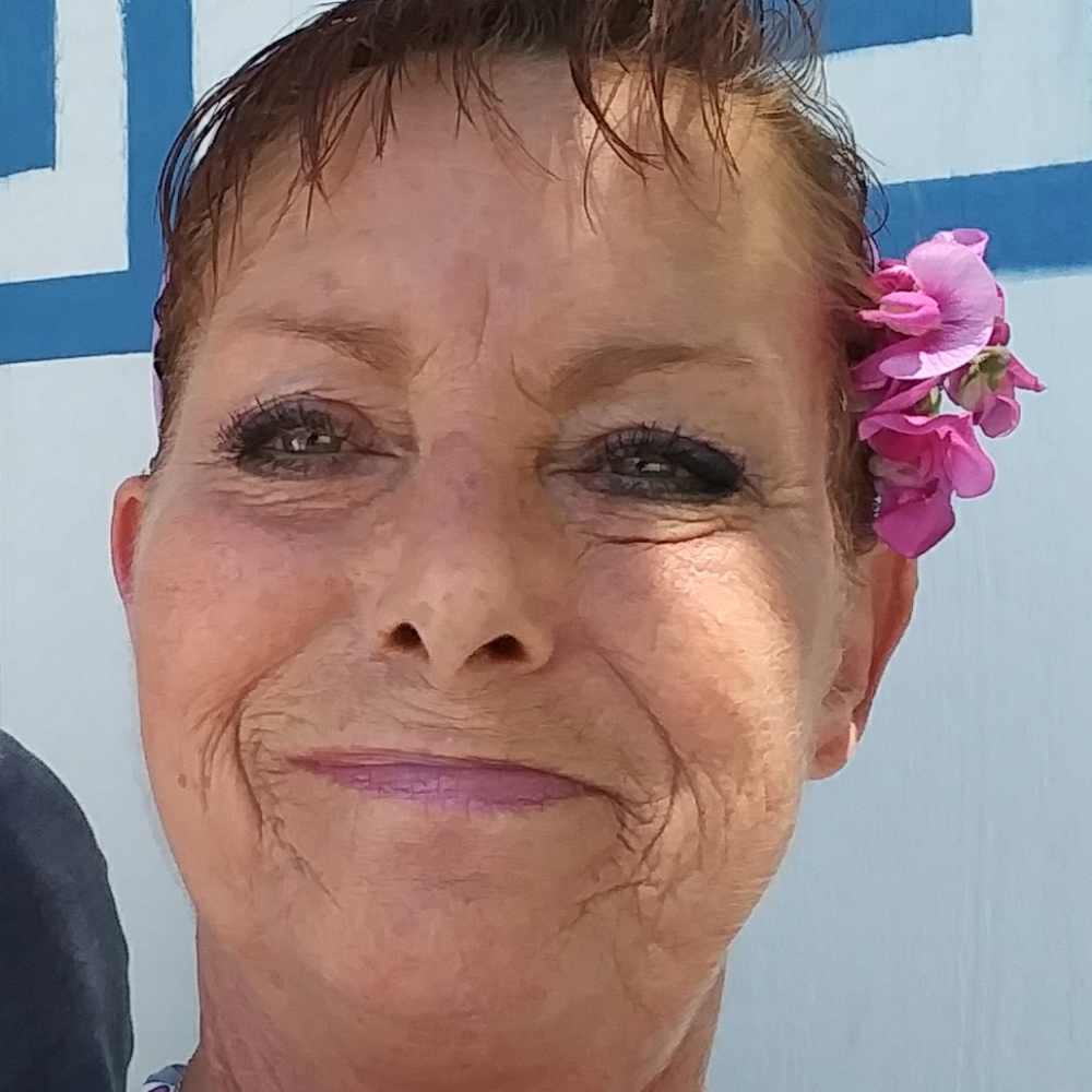 Meet your Posher, Teresa